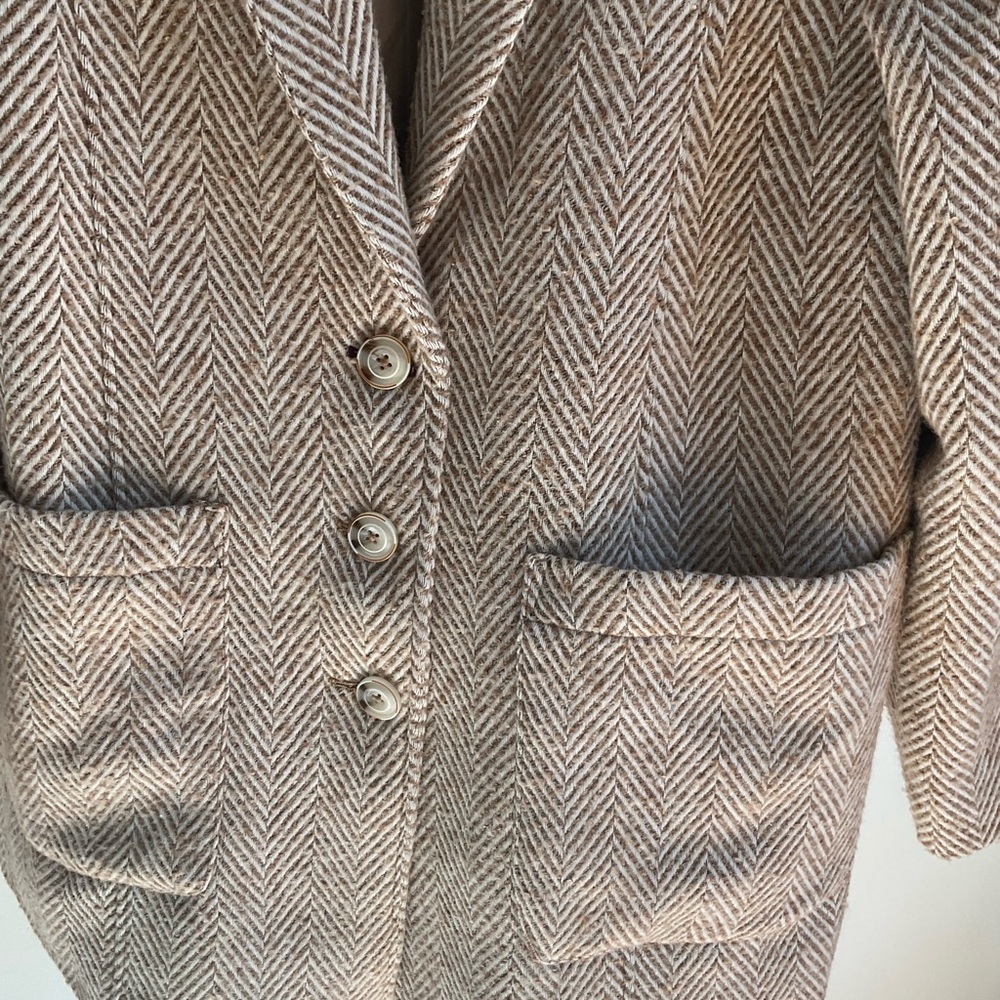 Pilcro from Anthropologie Brushed Herringbone Blazer Size Medium Cream and Beige - Picture 14 of 16